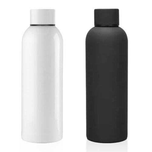 בקבוק שתיה עשוי נירוסטה